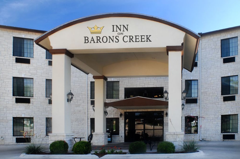 Inn On Barons Creek 4/43