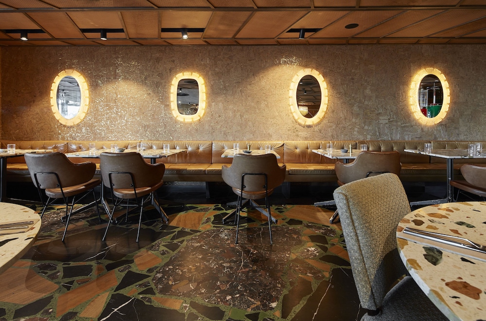 Ovolo Canberra, a Wyndham Hotel 39/50