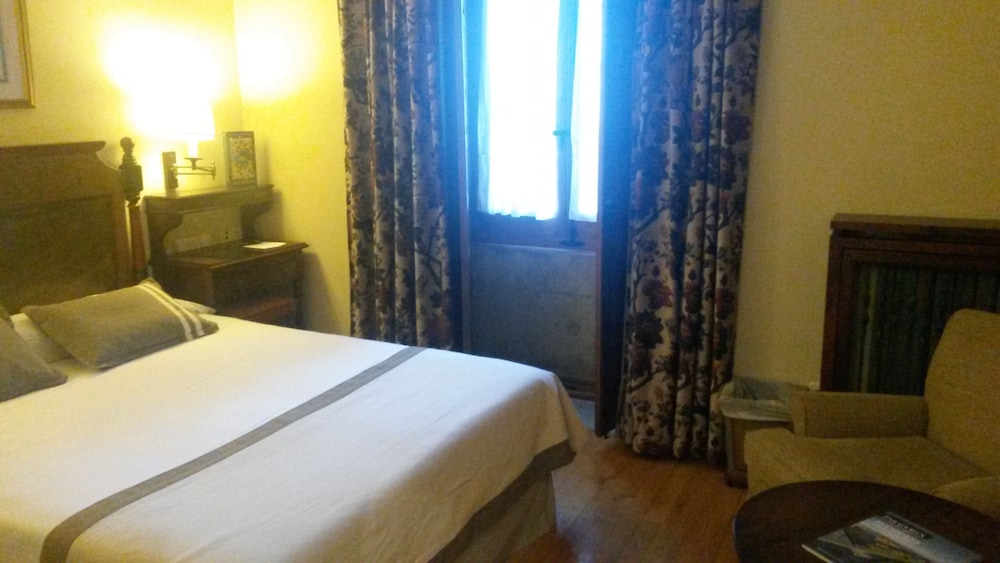 PARADOR DE CAMBADOS 14/50