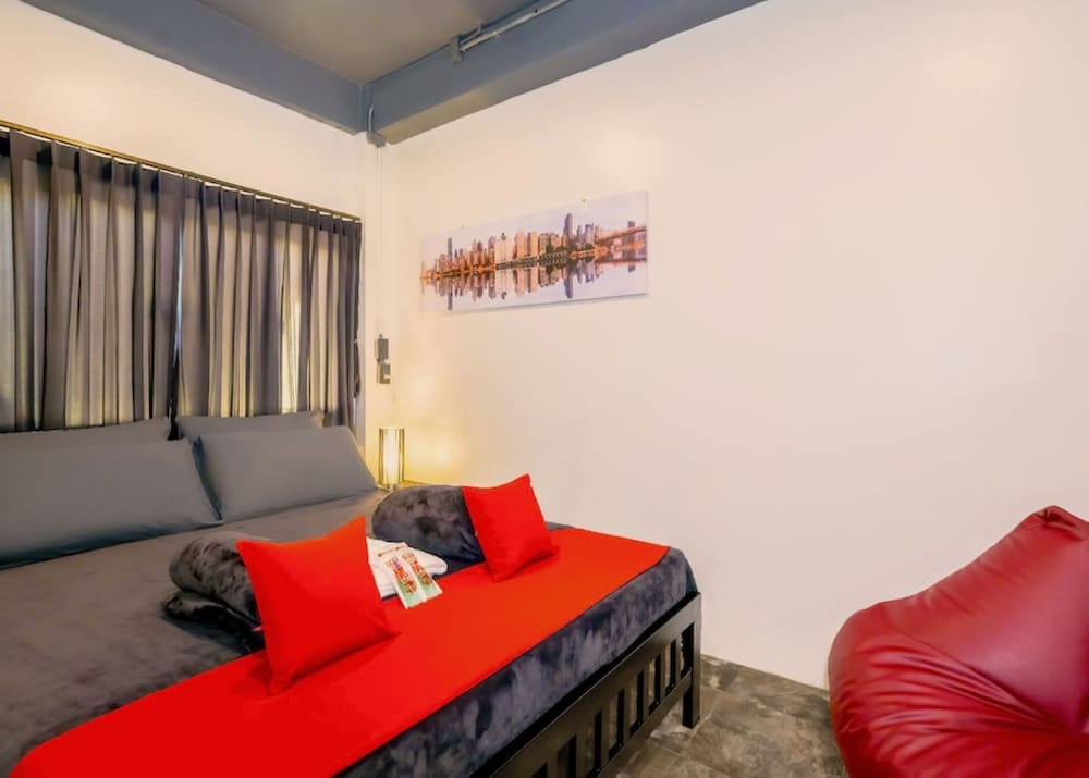 Episode 11 Hostel Sukhumvit 12/22