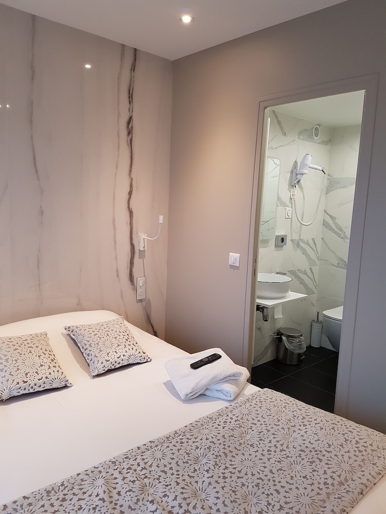 KYRIAD DIRECT ROUEN CENTRE GARE 16/29