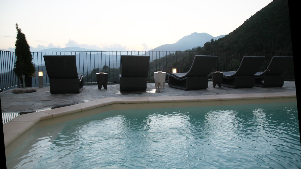 Casa Di Lucia 39/50