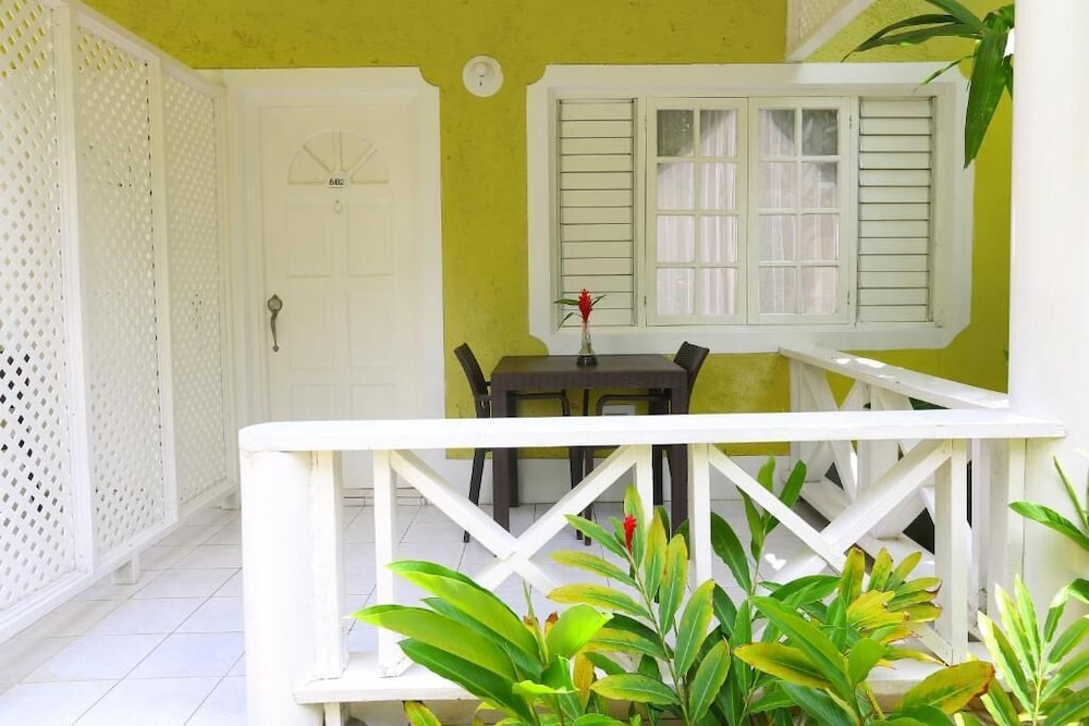 Merrils Beach Resort II 15/59