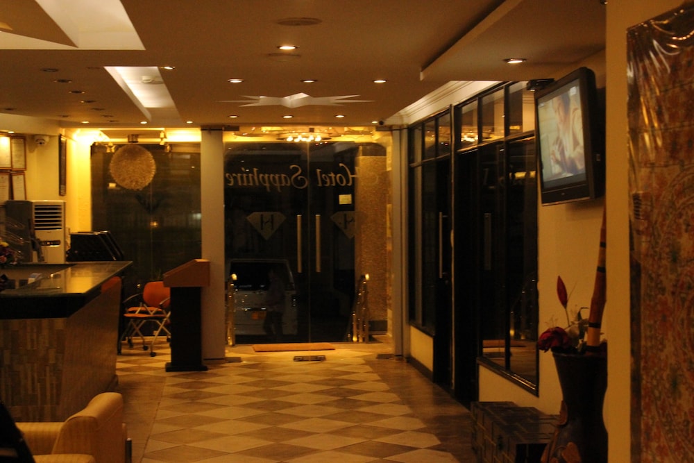 Hotel Sapphire 38/68