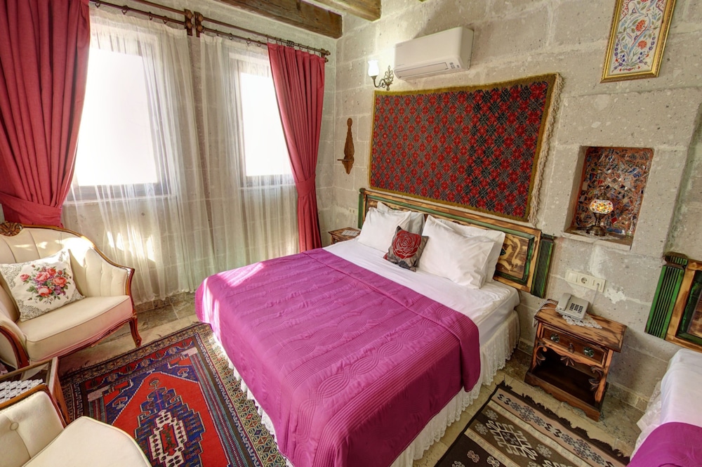 Roc Of Cappadocia 19/49