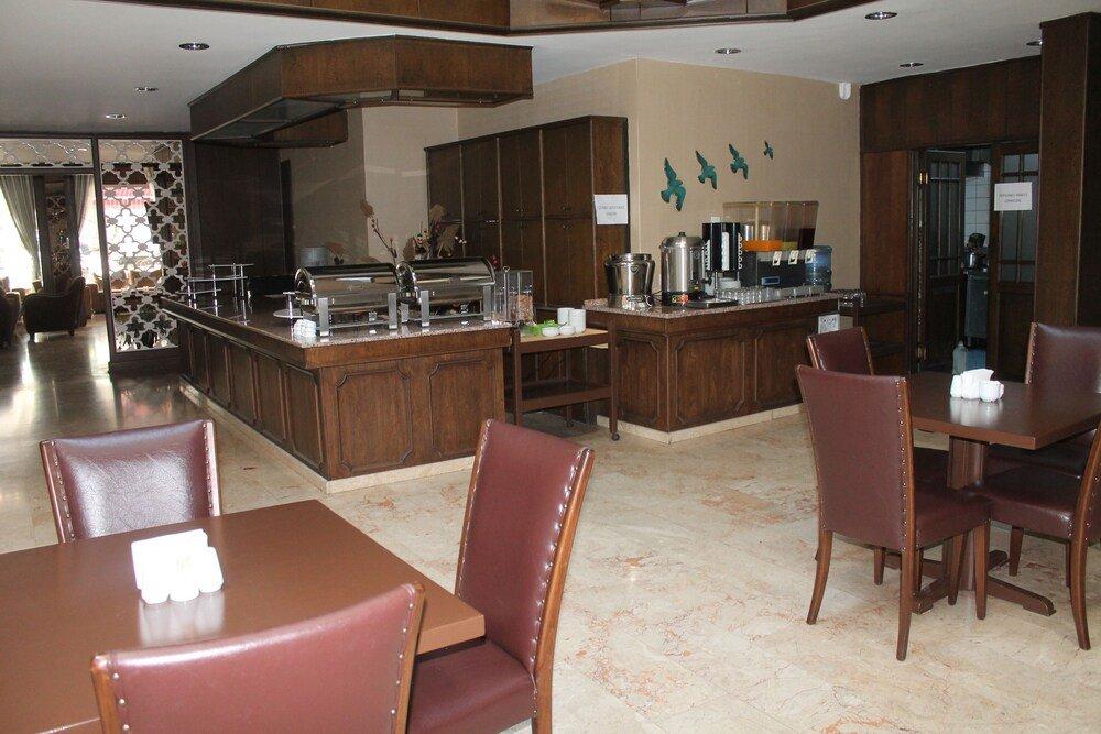 Rest Hotel 17/23