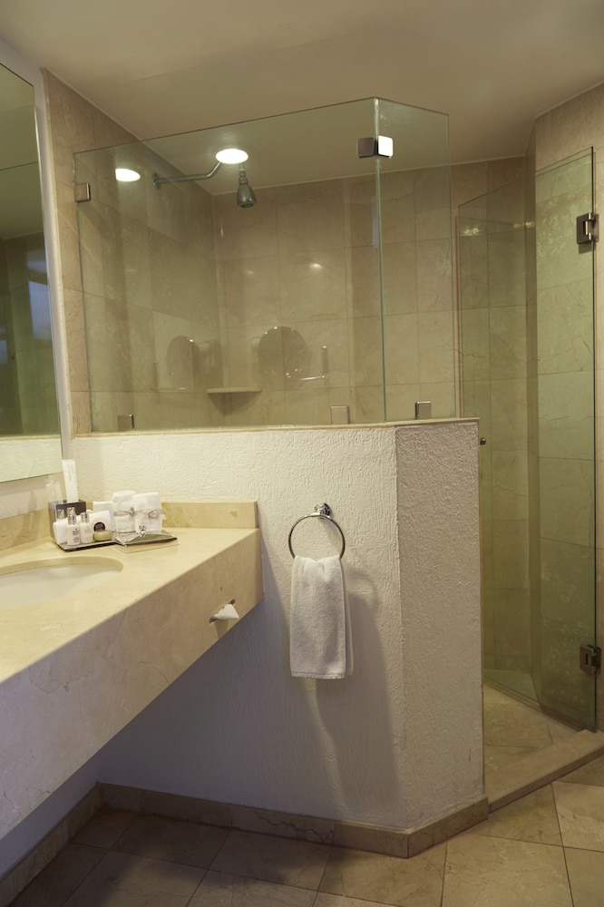 Hotel Ejecutivo Express 77/77