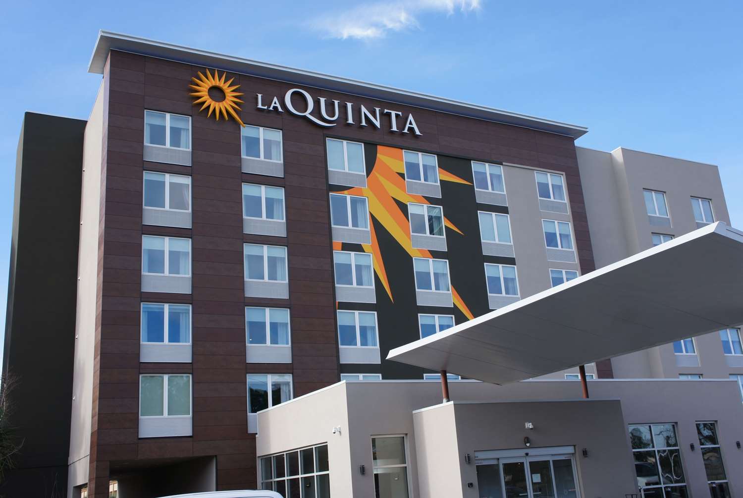 La Quinta Inn Suites By Wyndham Mobile 4/70
