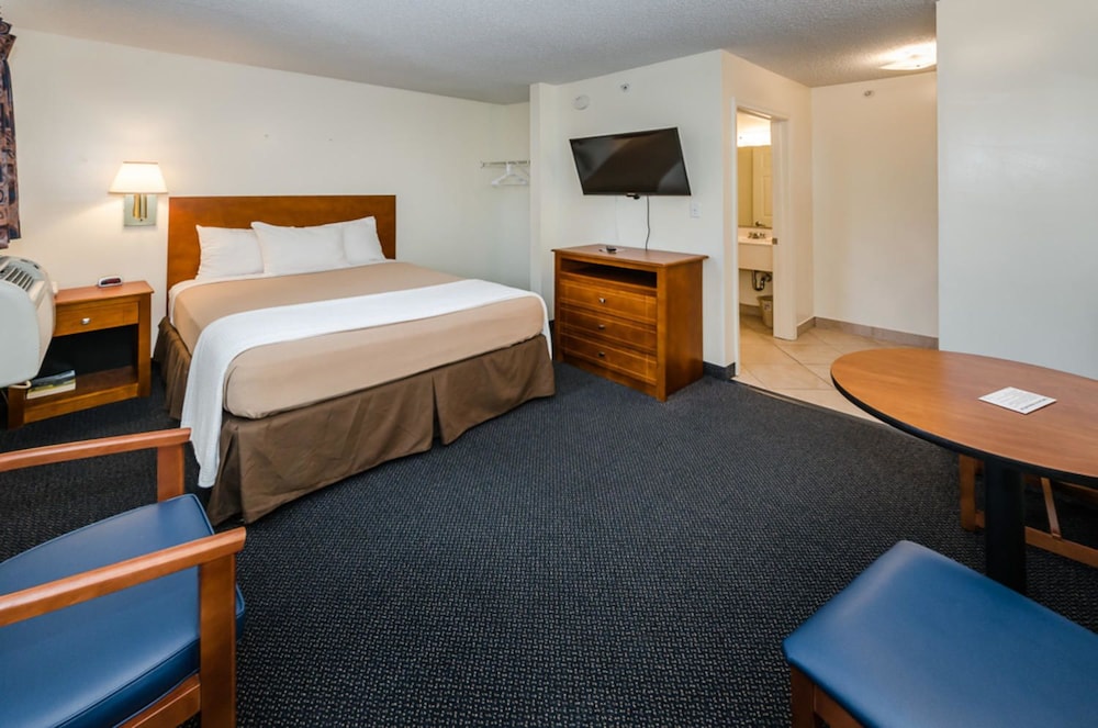 Suburban Extended Stay Clearwater 20/33