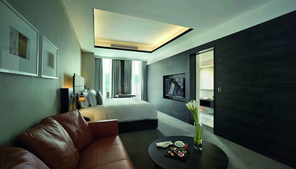 G Hotel Kelawai 24/45