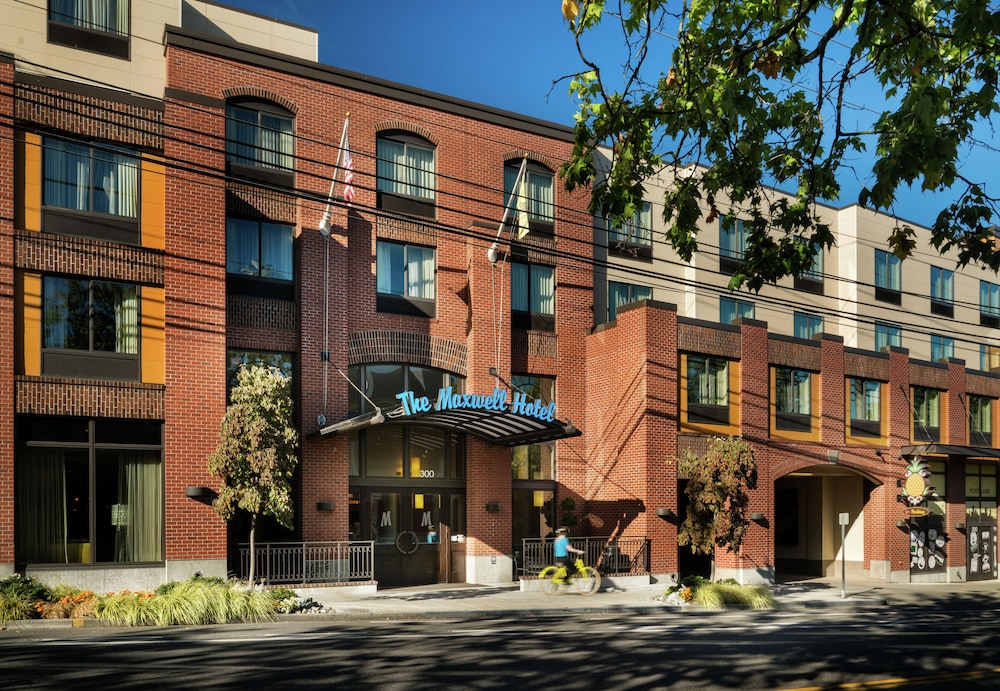 Staypineapple At The Maxwell Hotel 2/50