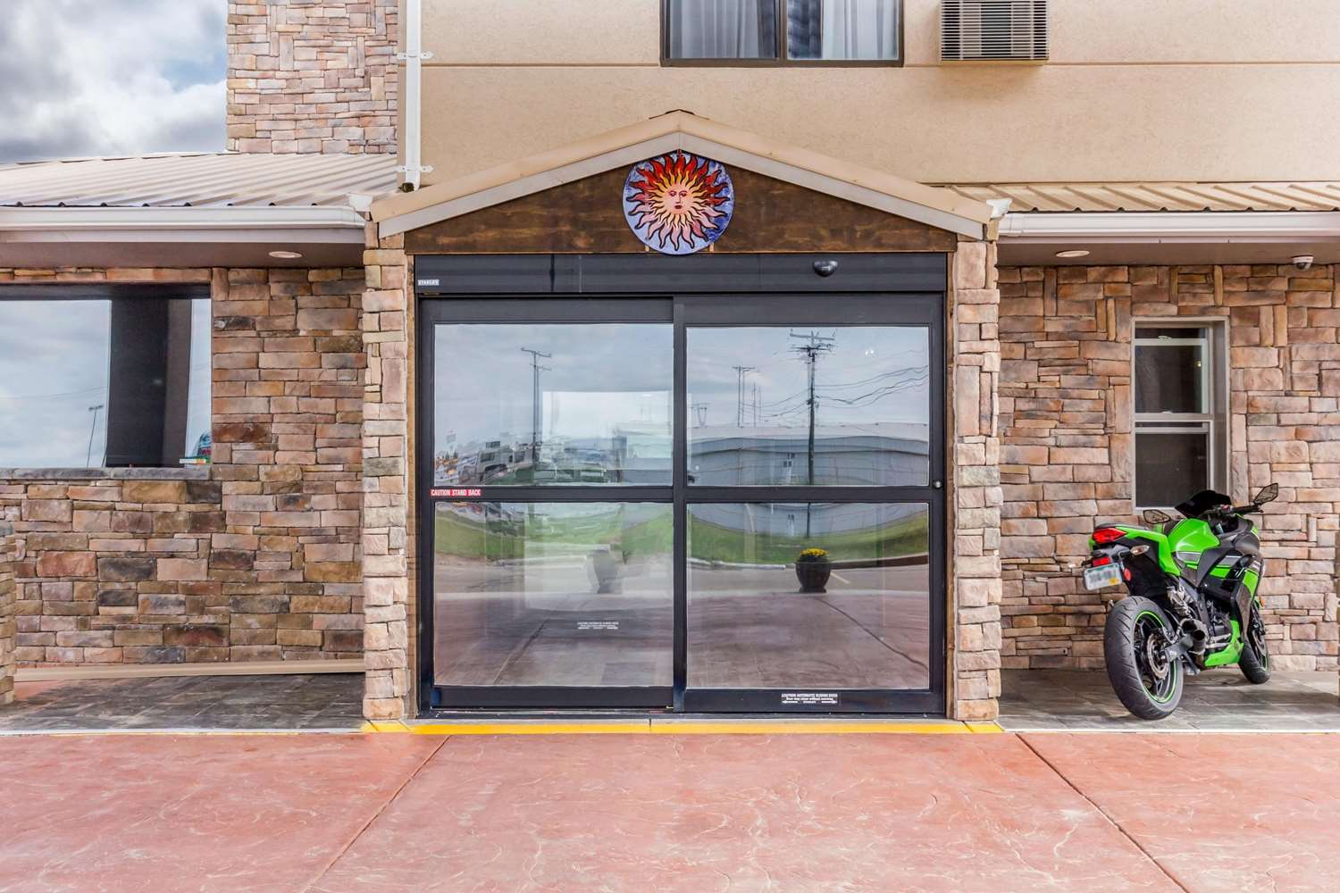 Quality Inn Lamar 4/26