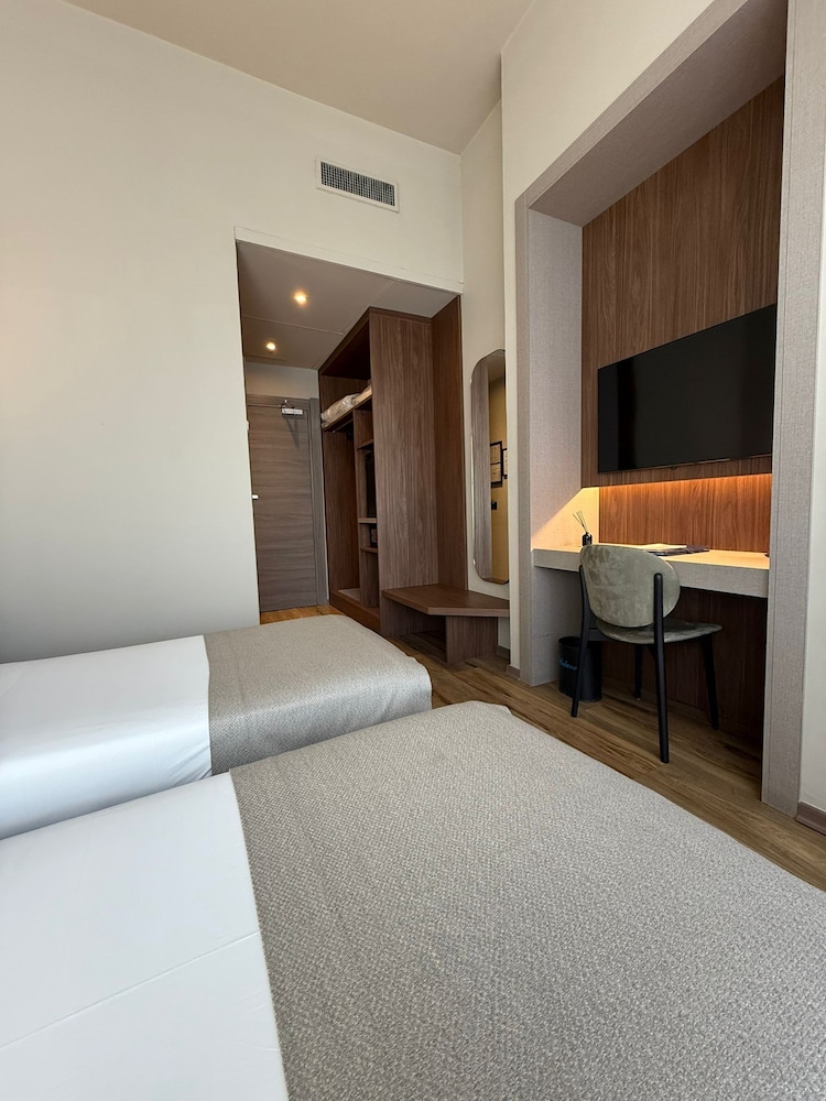 Mokinba Hotel Montebianco 48/71