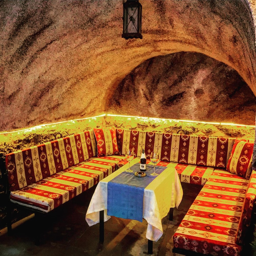Hotel Novano 34/50