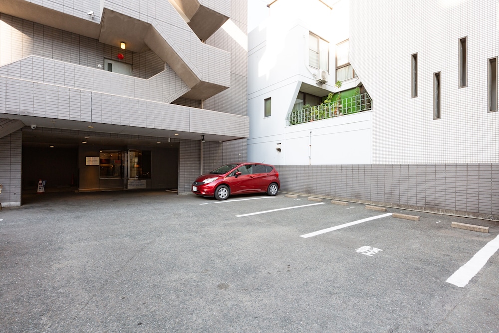 THE KNOT FUKUOKA Tenjin 8/60