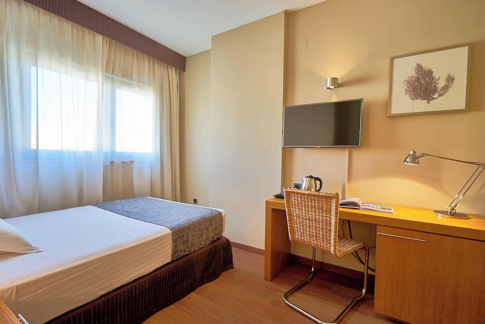Hotel Guadalmedina 34/53