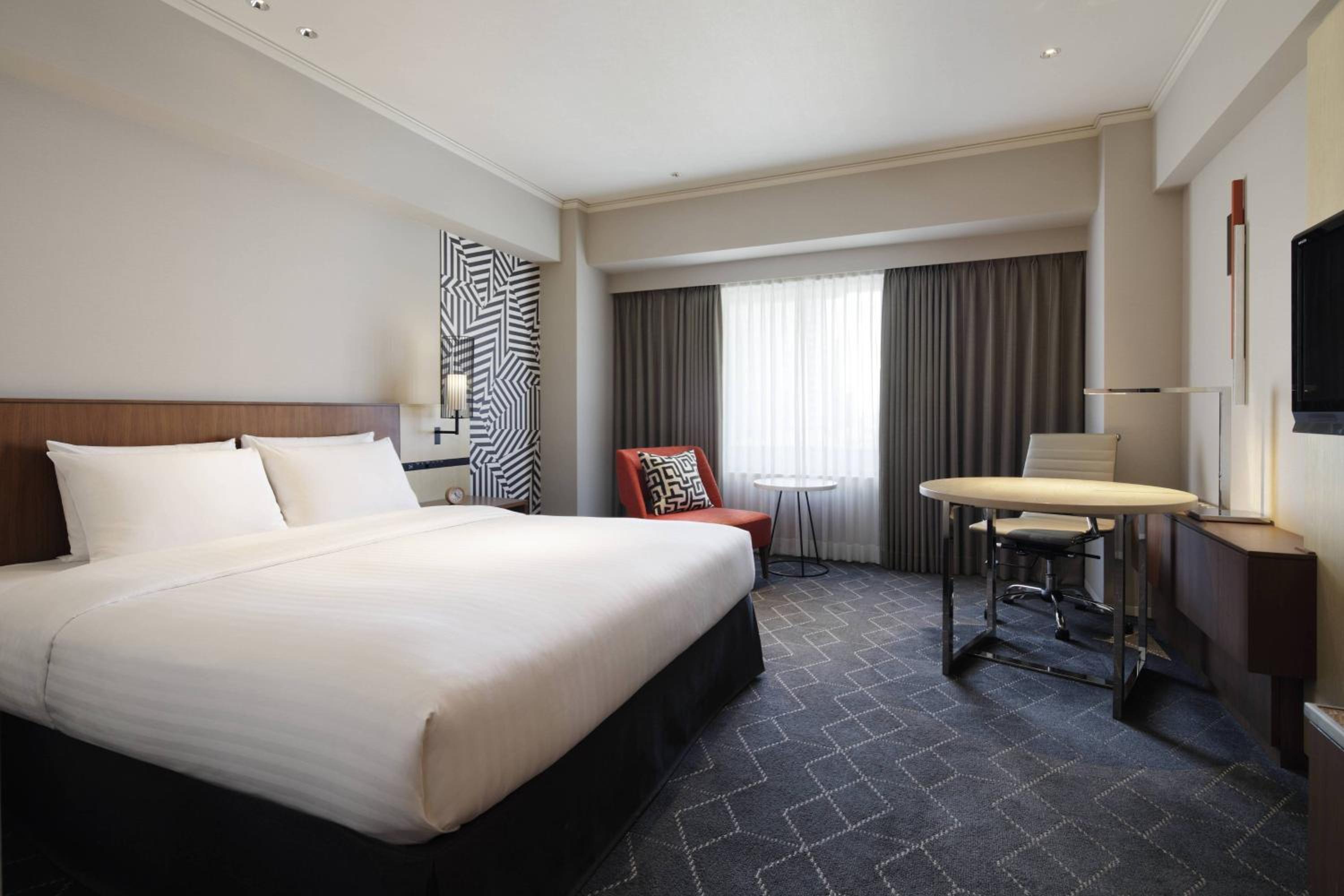 Room, King Bed, High Floor