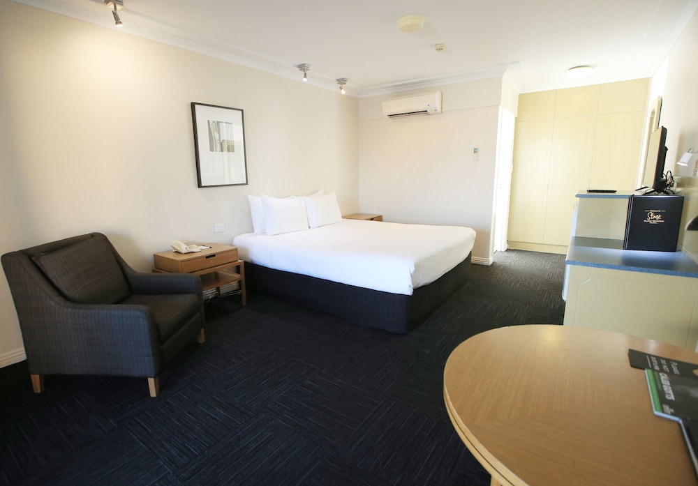 Standard, King Bed