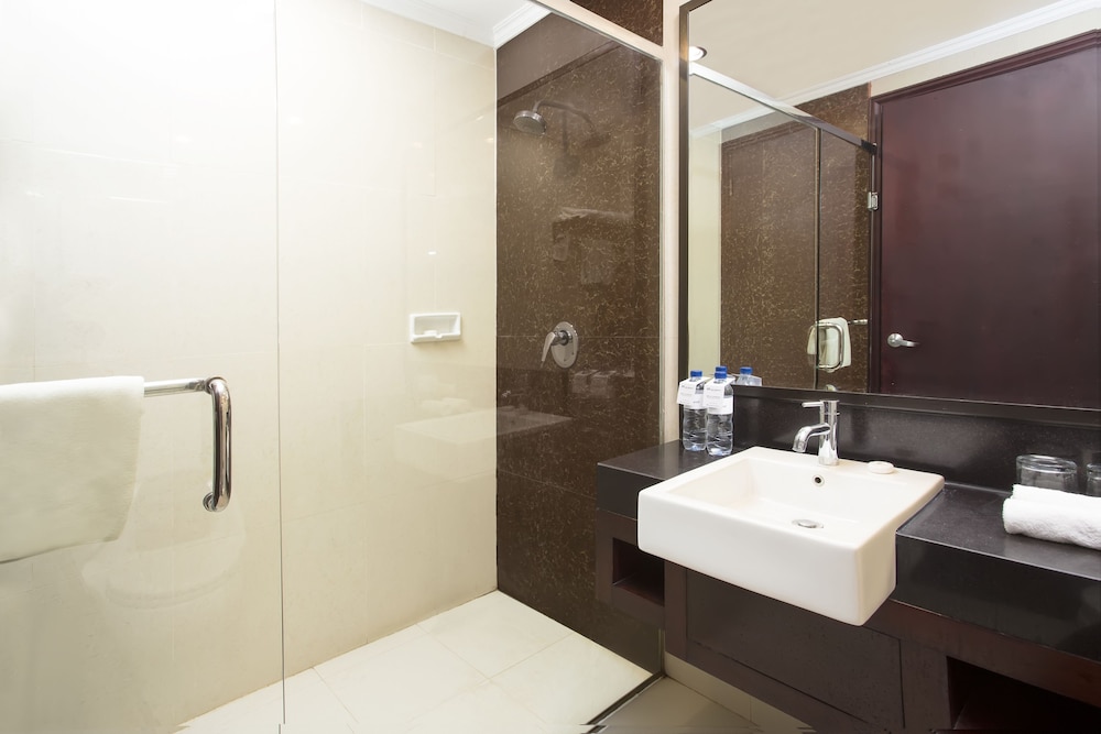 Swiss-Belhotel Merauke 33/38