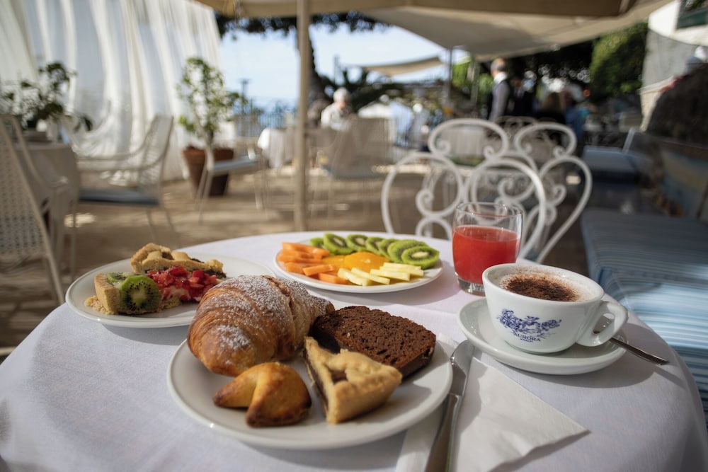 Hotel Aurora Amalfi 34/50