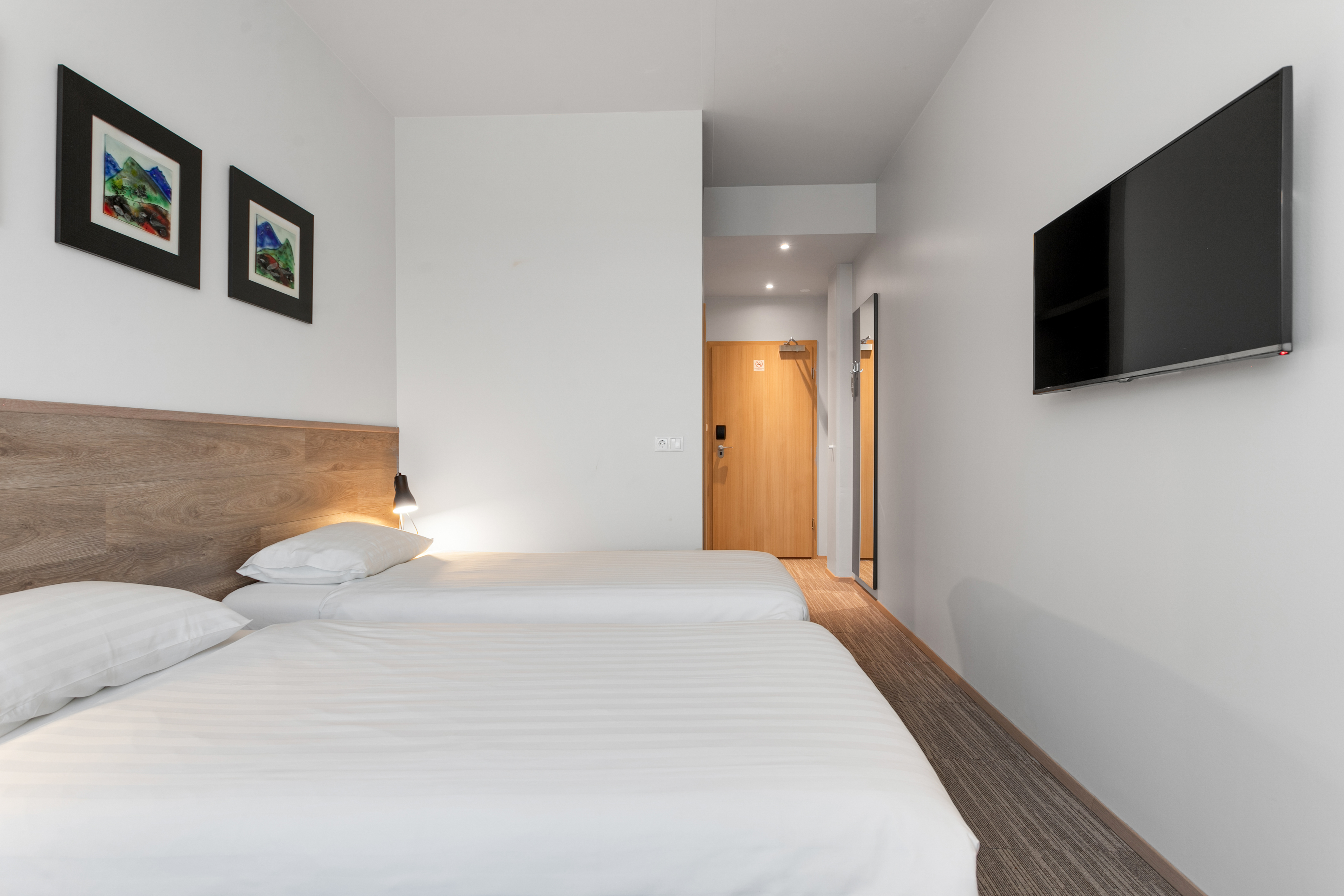 STANDARD, DOUBLE OR TWIN BED