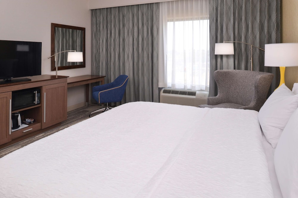 Hampton Inn & Suites Cincinnati-Mason 13/31