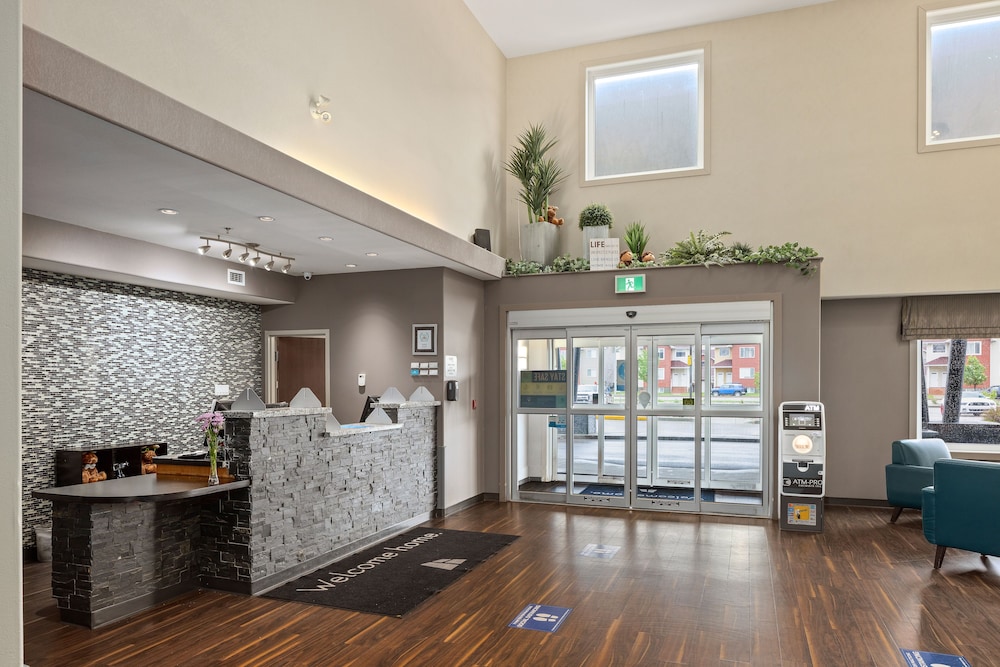 Home Inn and Suites Regina Airport 42/68