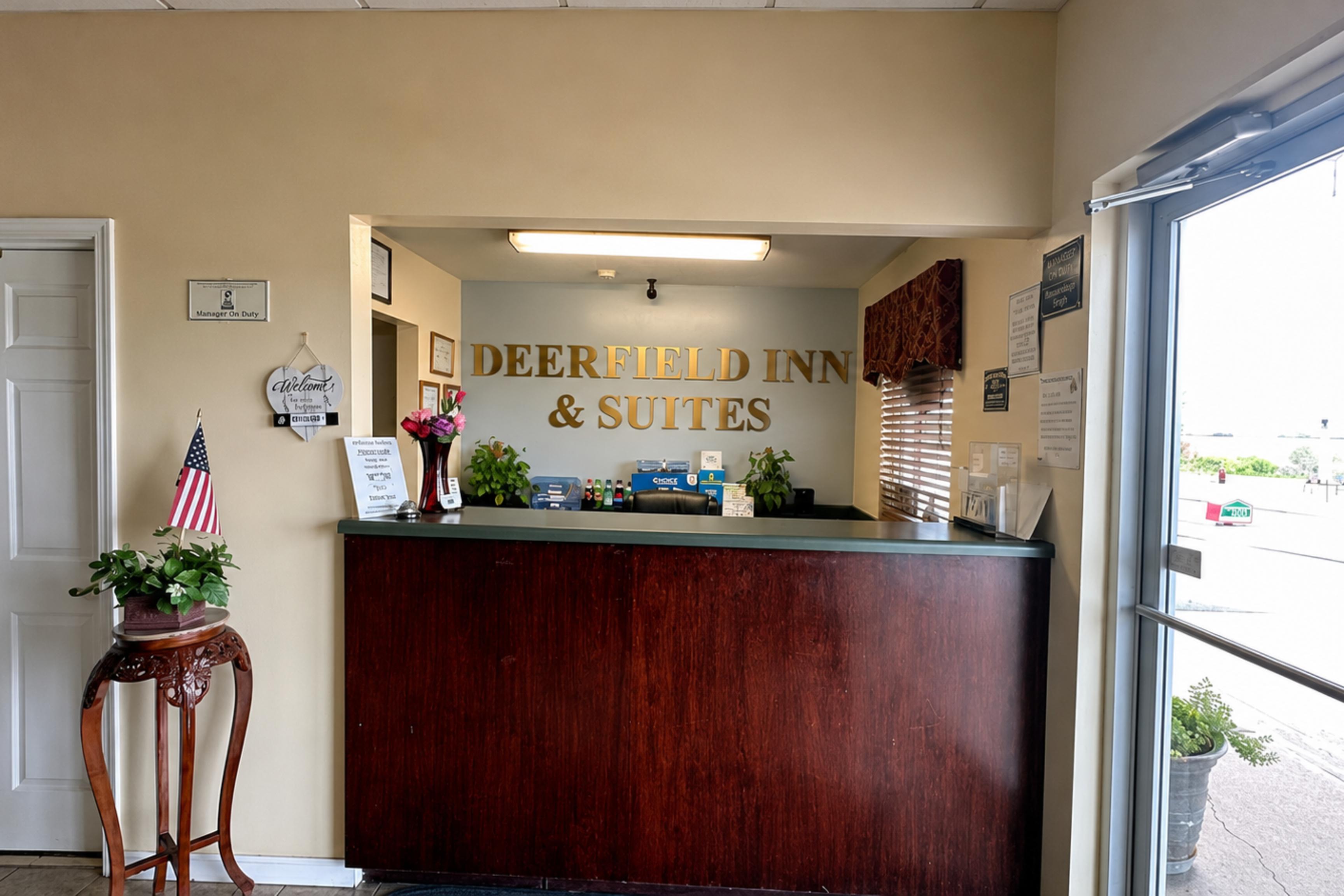 Lobby at Deerfield Inn & Suites Arkansas Near Blytheville I 55, Steele - MO
