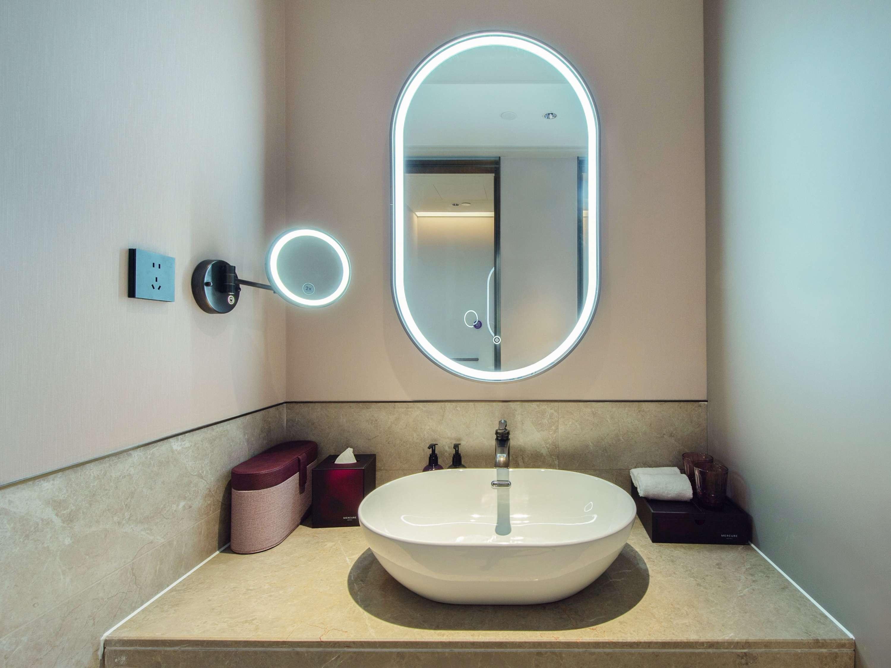 Mercure Hainan Sanya Bay 34/35