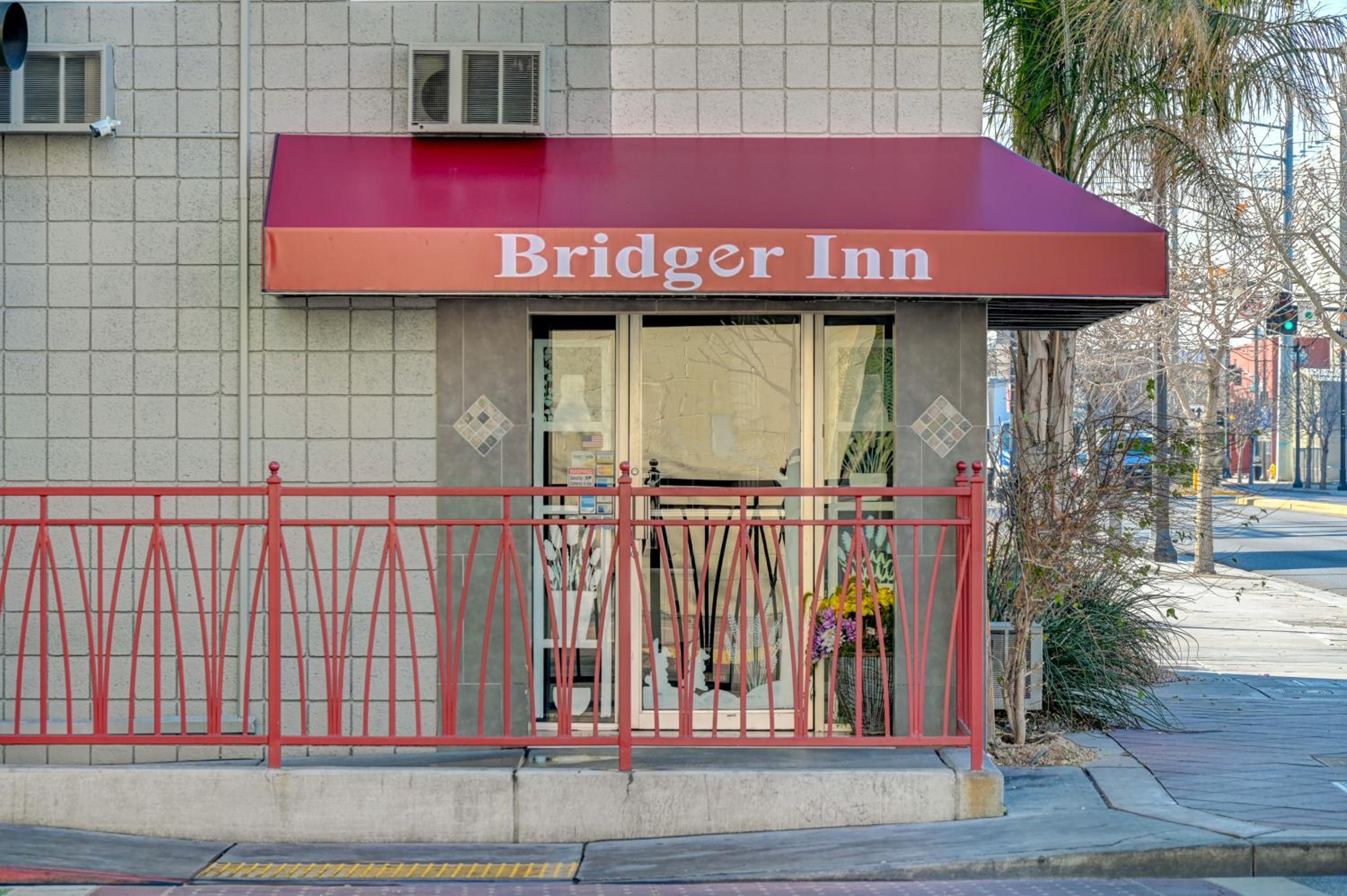 Bridger Inn Hotel Las Vegas 2/18