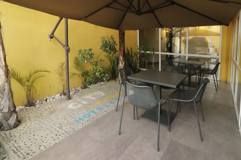 City Express by Marriott Tijuana Insurgentes 11/50