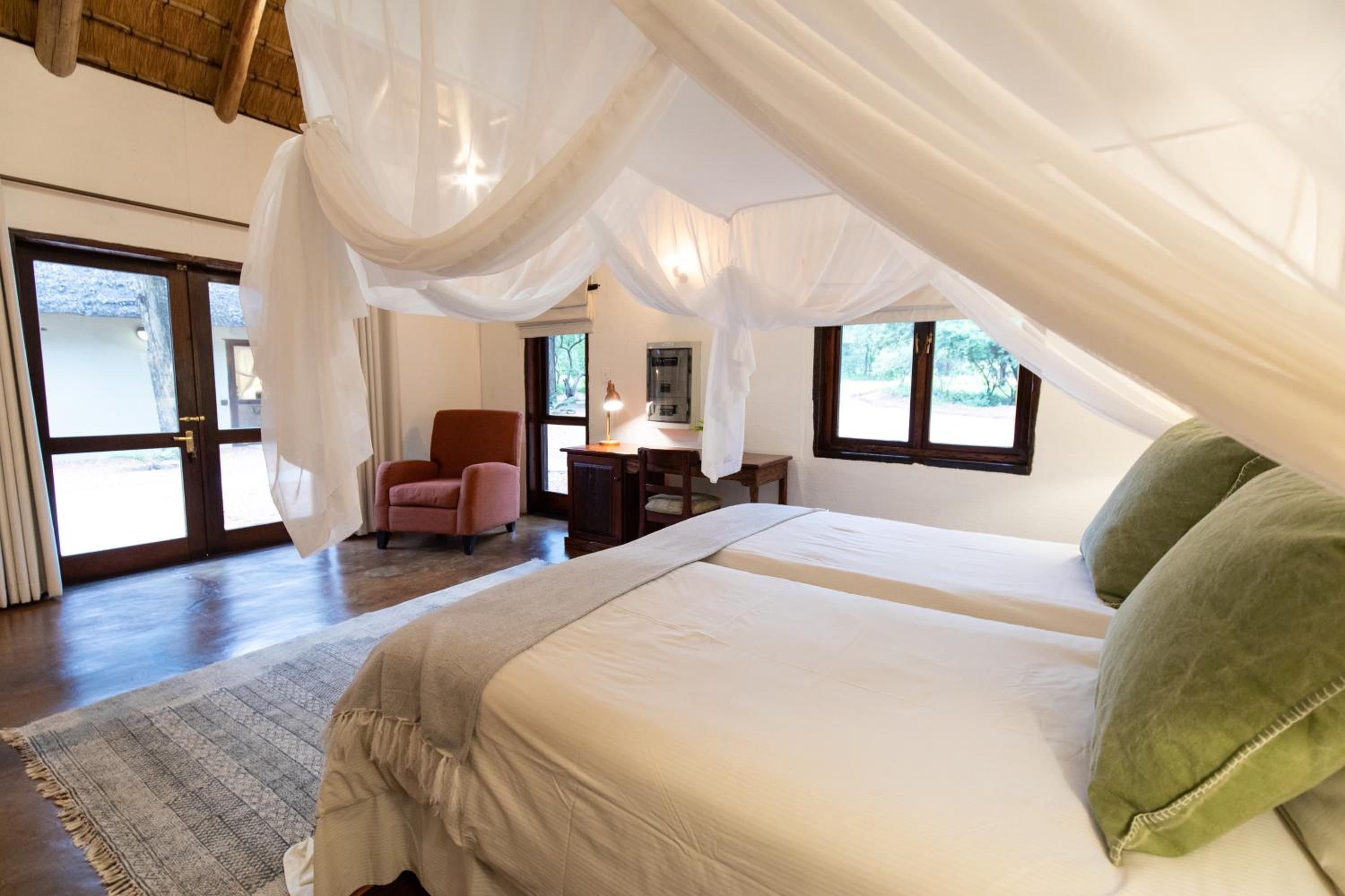 Kingly Bush Villa 4/36