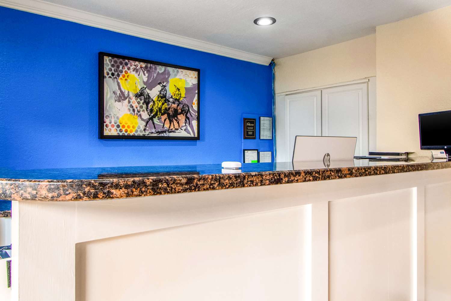 Rodeway Inn & Suites Houston near Medical Center 7/32