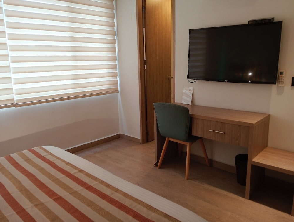 Hotel Lomas 10 43/68