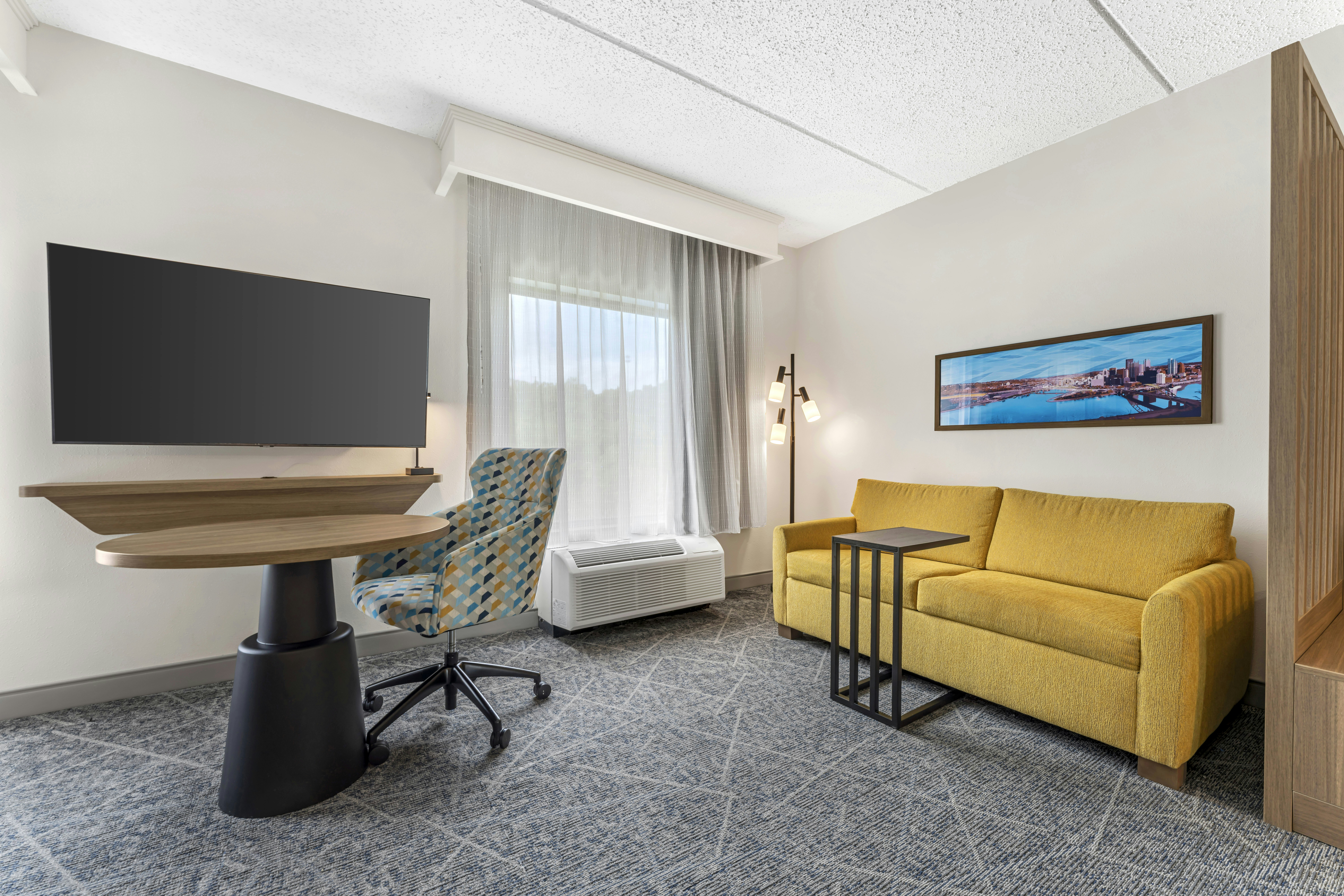 Hampton Inn and Suites Pittsburgh Meadow Lands 38/47