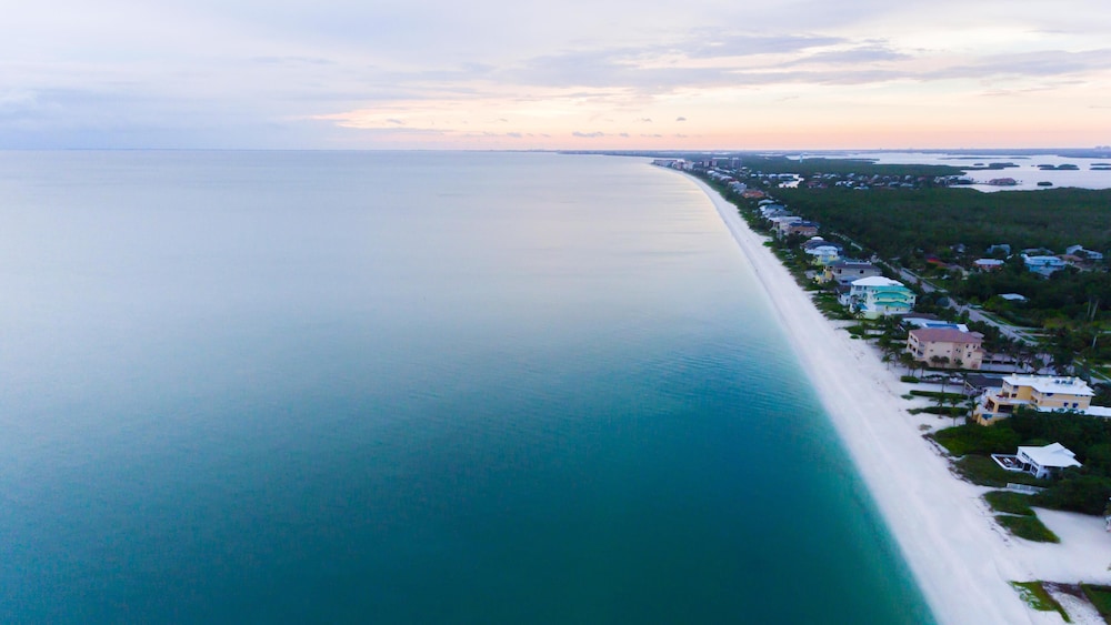 Hyatt Place Coconut Point 61/64