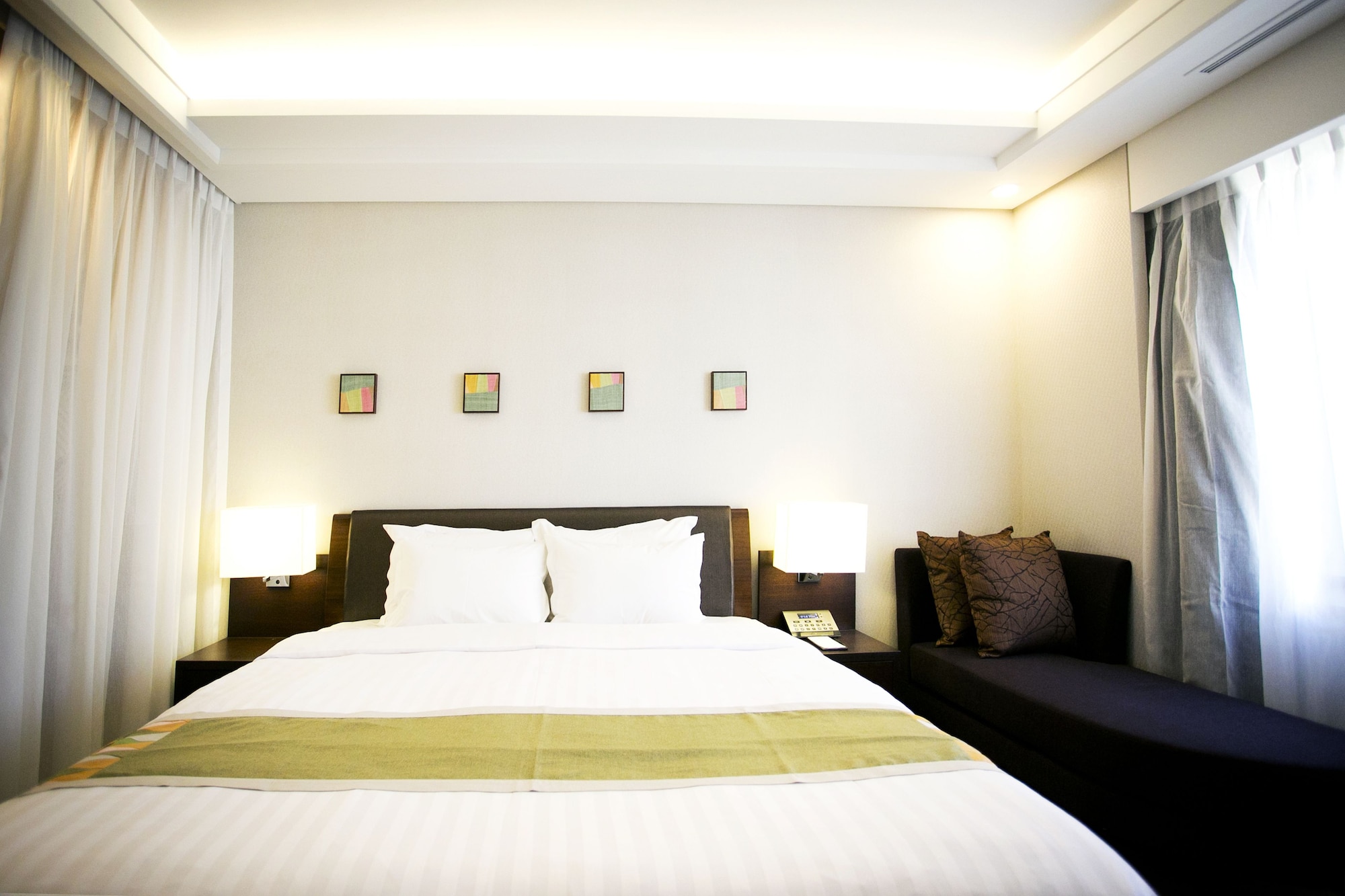 SUPERIOR, DOUBLE BED