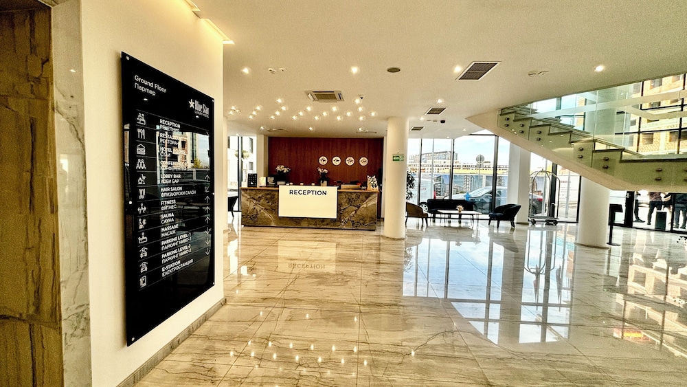 Blue Star Luxury Hotel 14/54