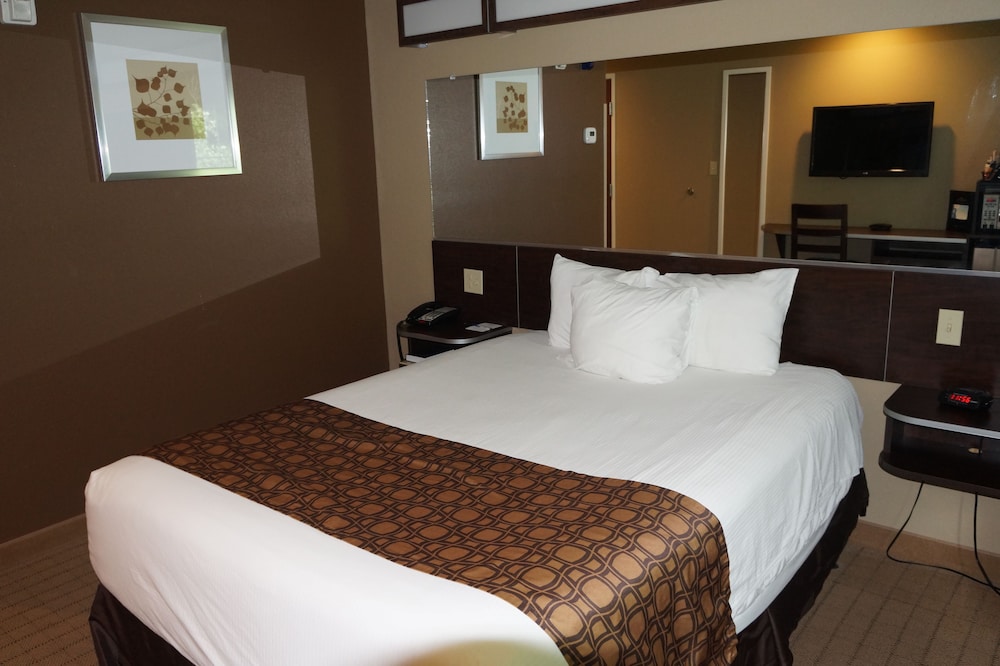 Microtel Inn Suites By Wyndham Cambridge 11/31