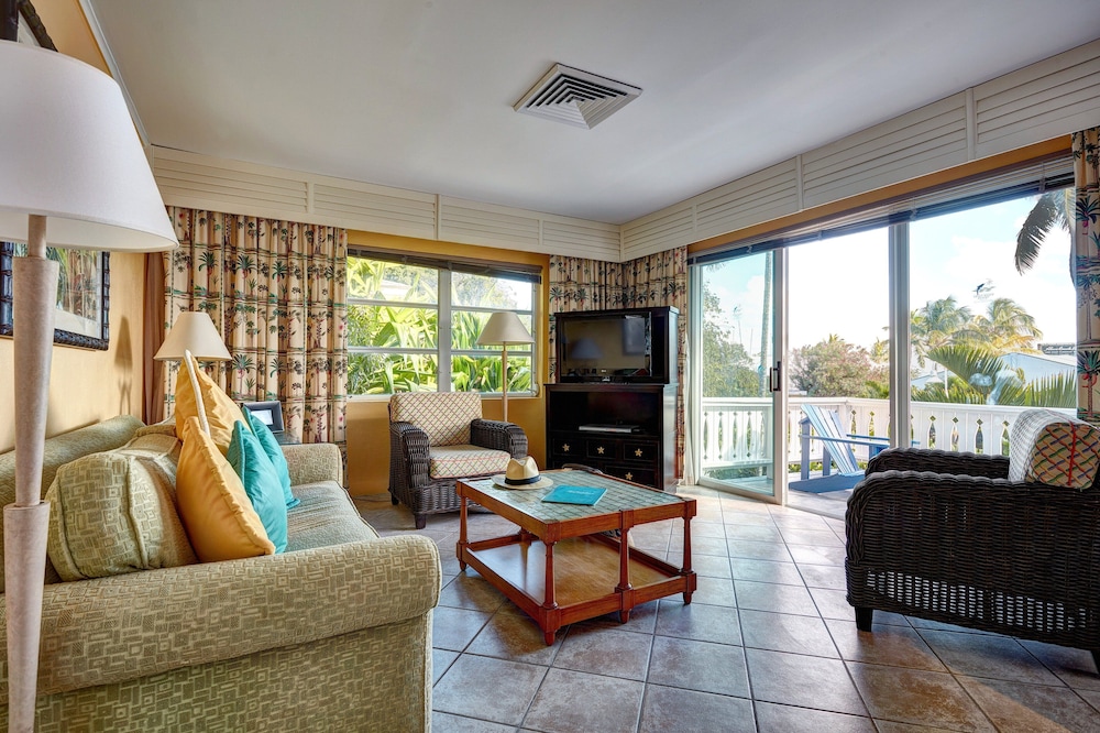 Abaco Beach Resort At Boat Harbor 64/100