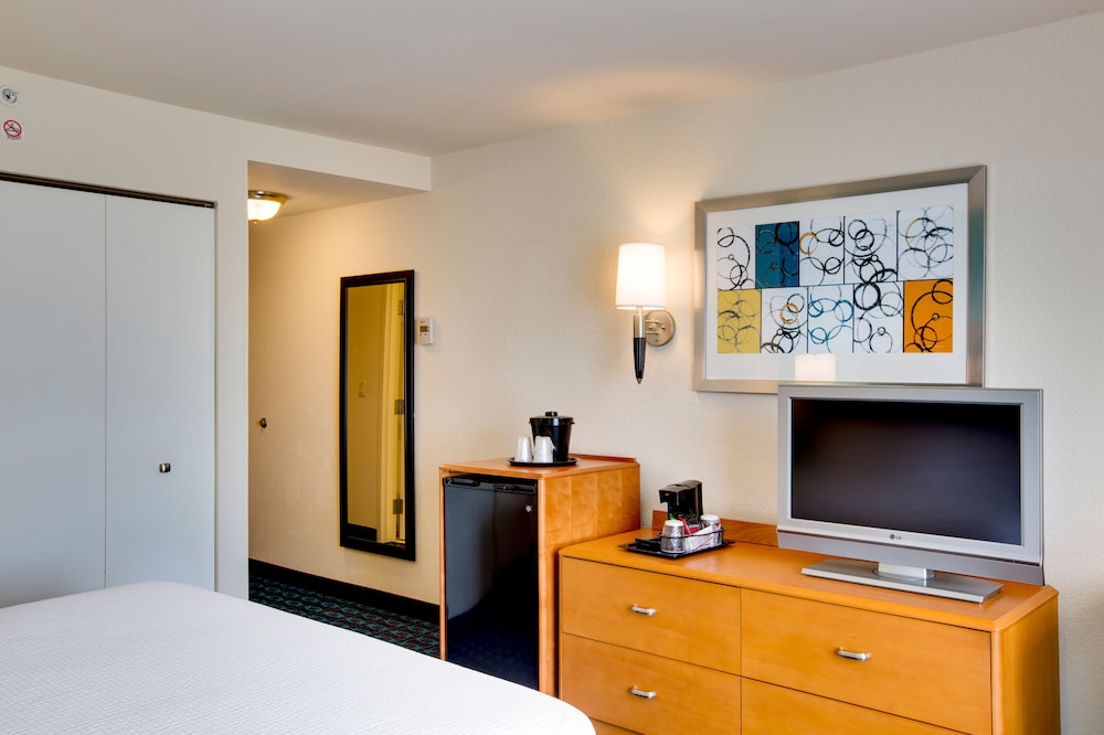 Fairfield Inn Suites Melbourne Palm Bay Viera 4/50