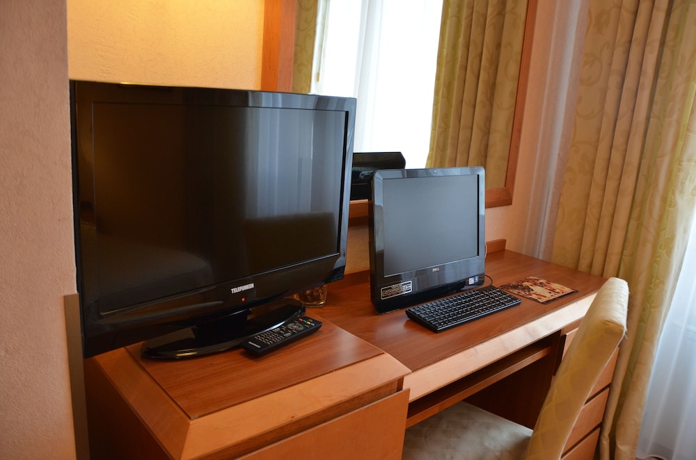 Hotel Mia Cara 37/50