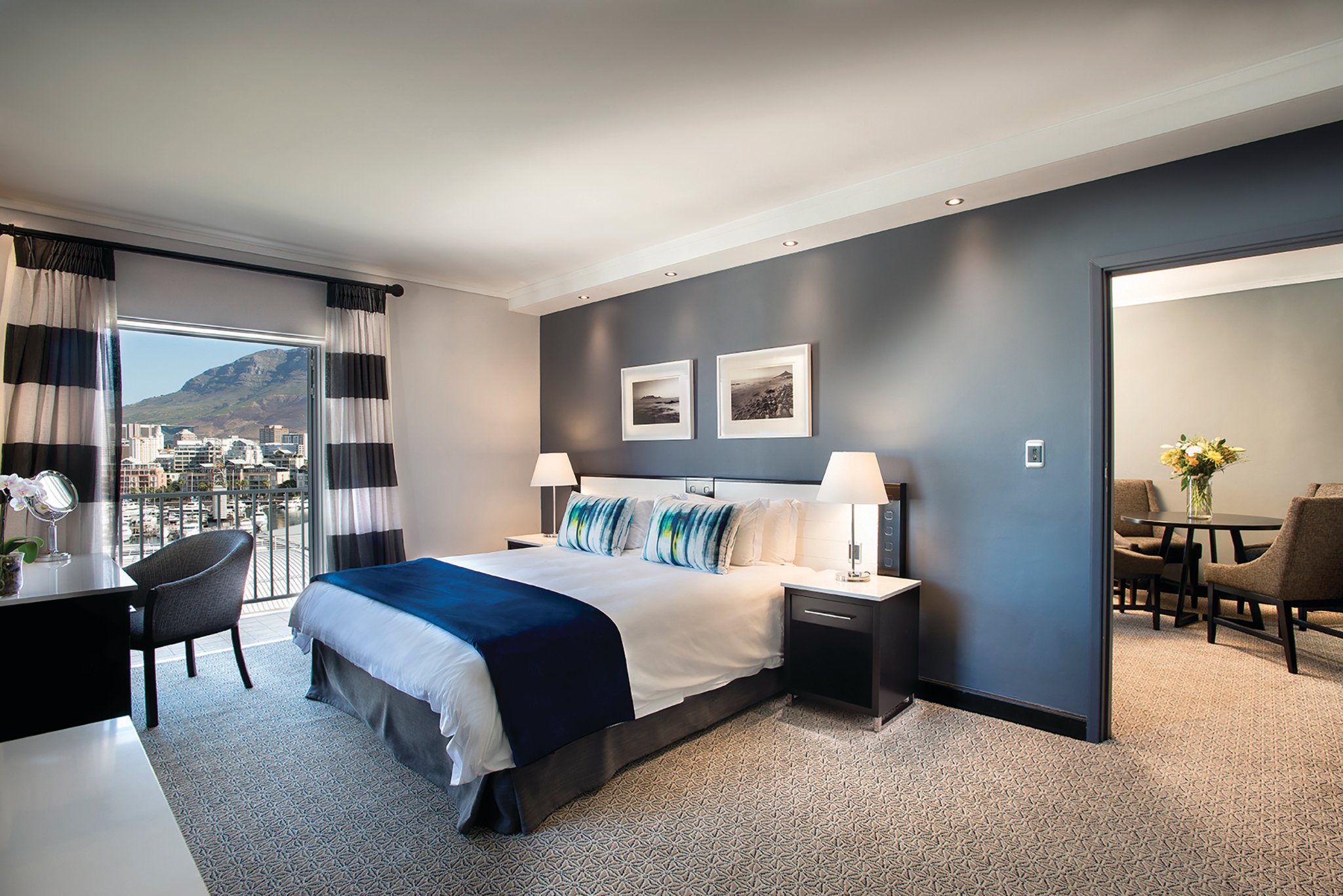 The Commodore Hotel 24/62