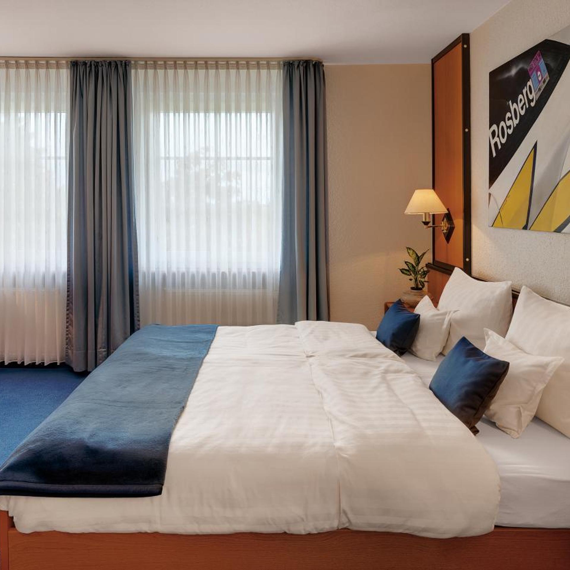 Motorsport Hotel 5/27