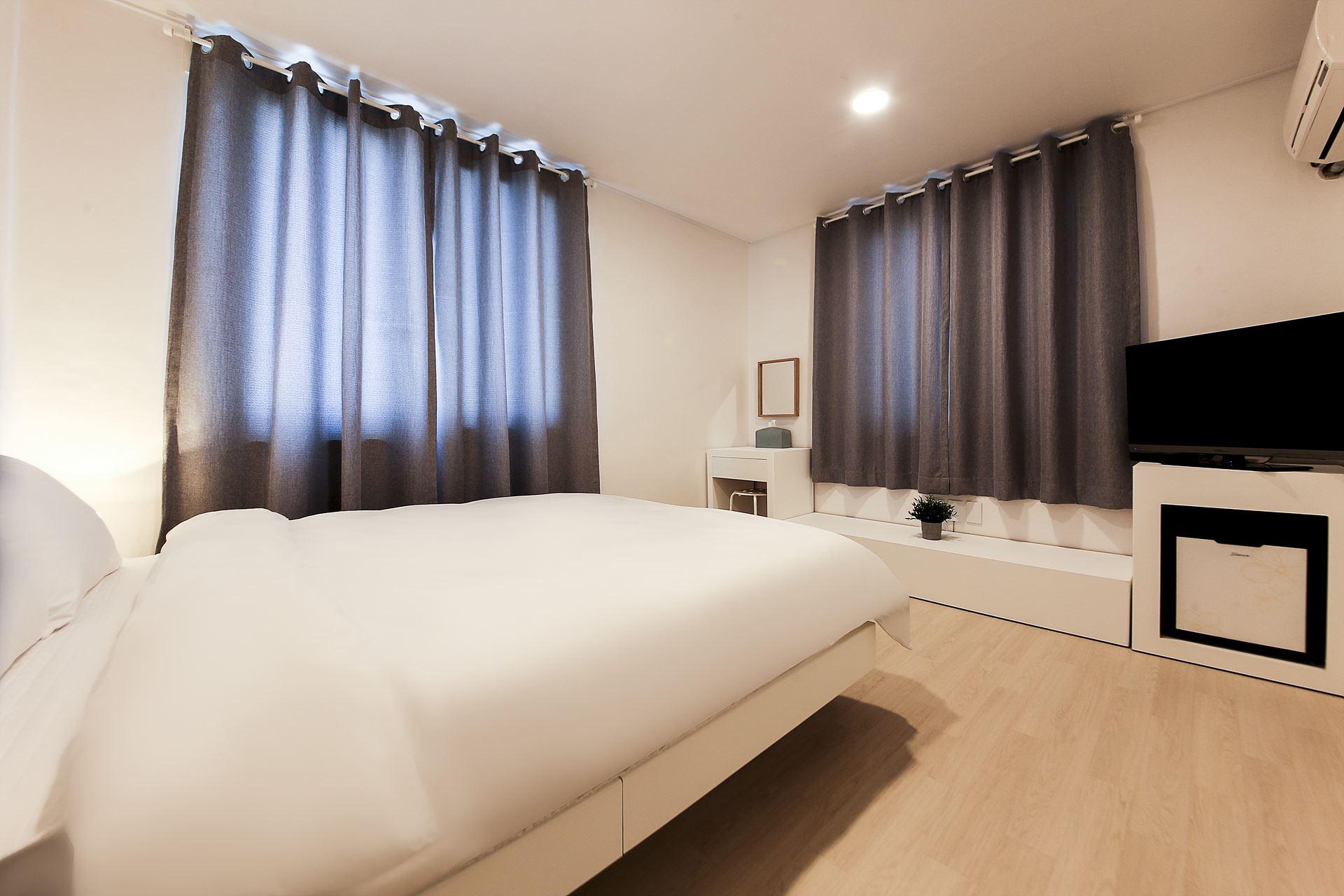 Room, Double Bed, Private Bathroom