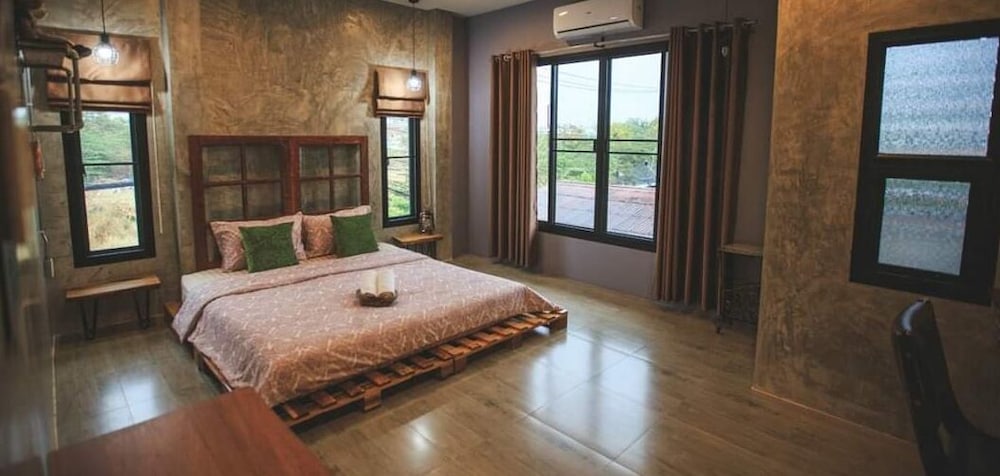 Baan Canalee 17/50