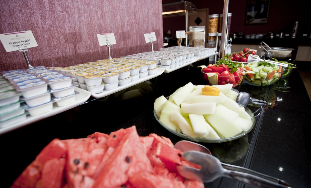 Sergah Hotel 16/51
