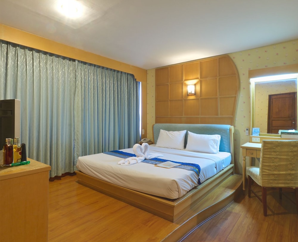 Silom Avenue Inn Bangkok 11/35