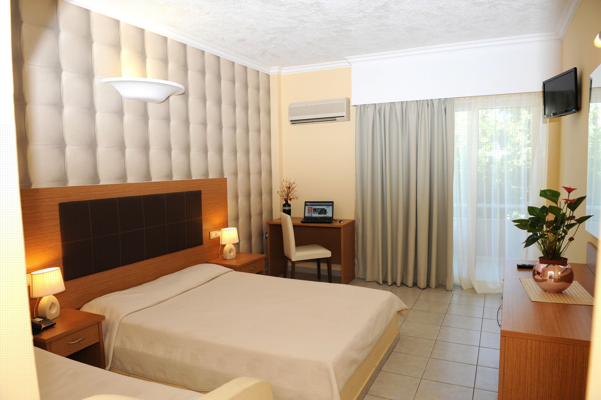 Room, Double Bed