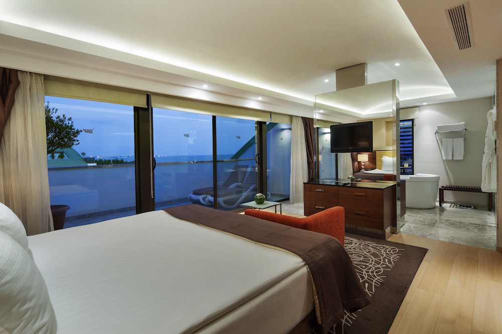 Tui Blue Side Hotel 10/50